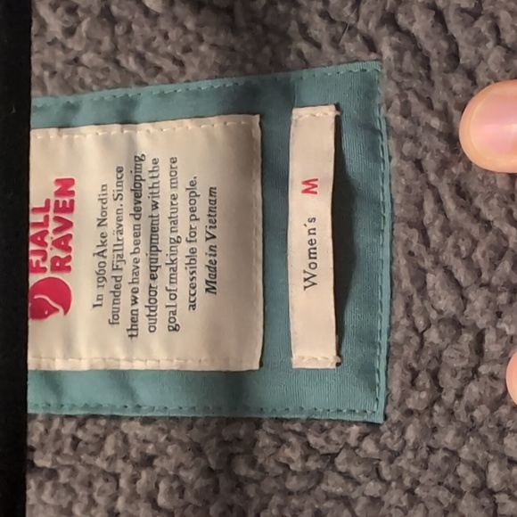 Fjallraven raven women's winter jacket - Picture 5 of 12